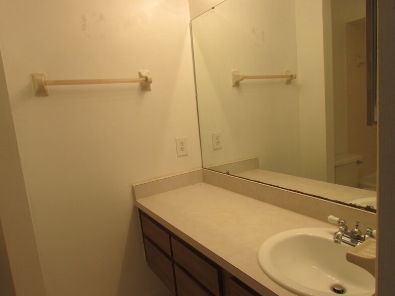 Building Photo - 12780 N 57th St
