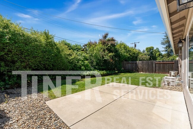 Building Photo - 6000 Coyle Ave