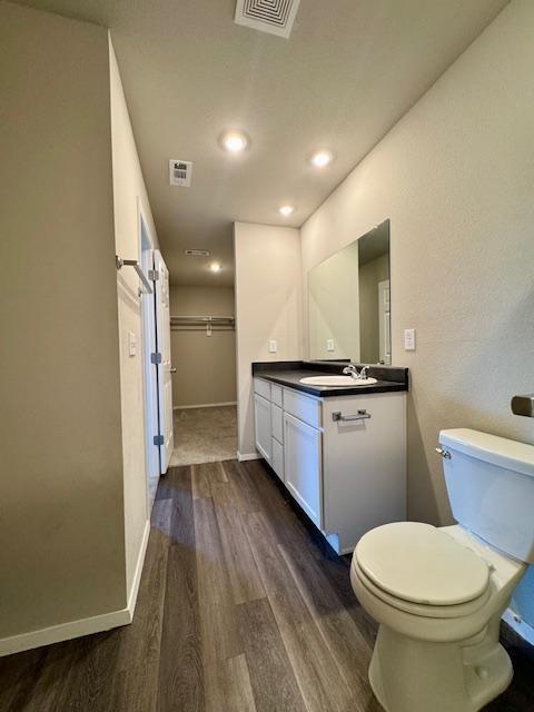 Building Photo - 1402 S Pampas St