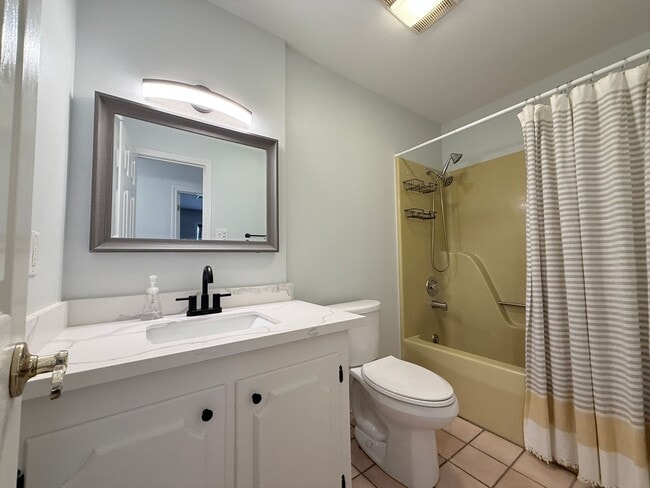 Building Photo - House For Rent with Pool