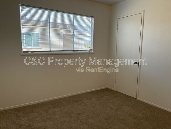 Building Photo - 2766 Argyll Ave