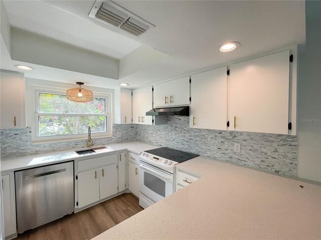 Building Photo - 2547 Wood Oak Dr