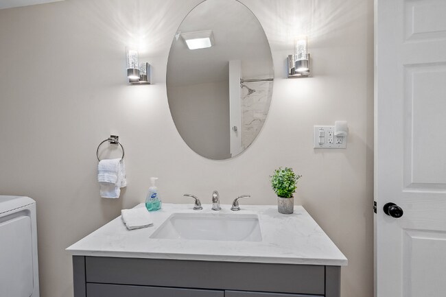 Building Photo - 68 1st St