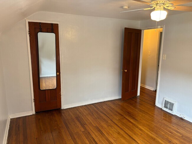 Building Photo - 46 Wenzell Pl