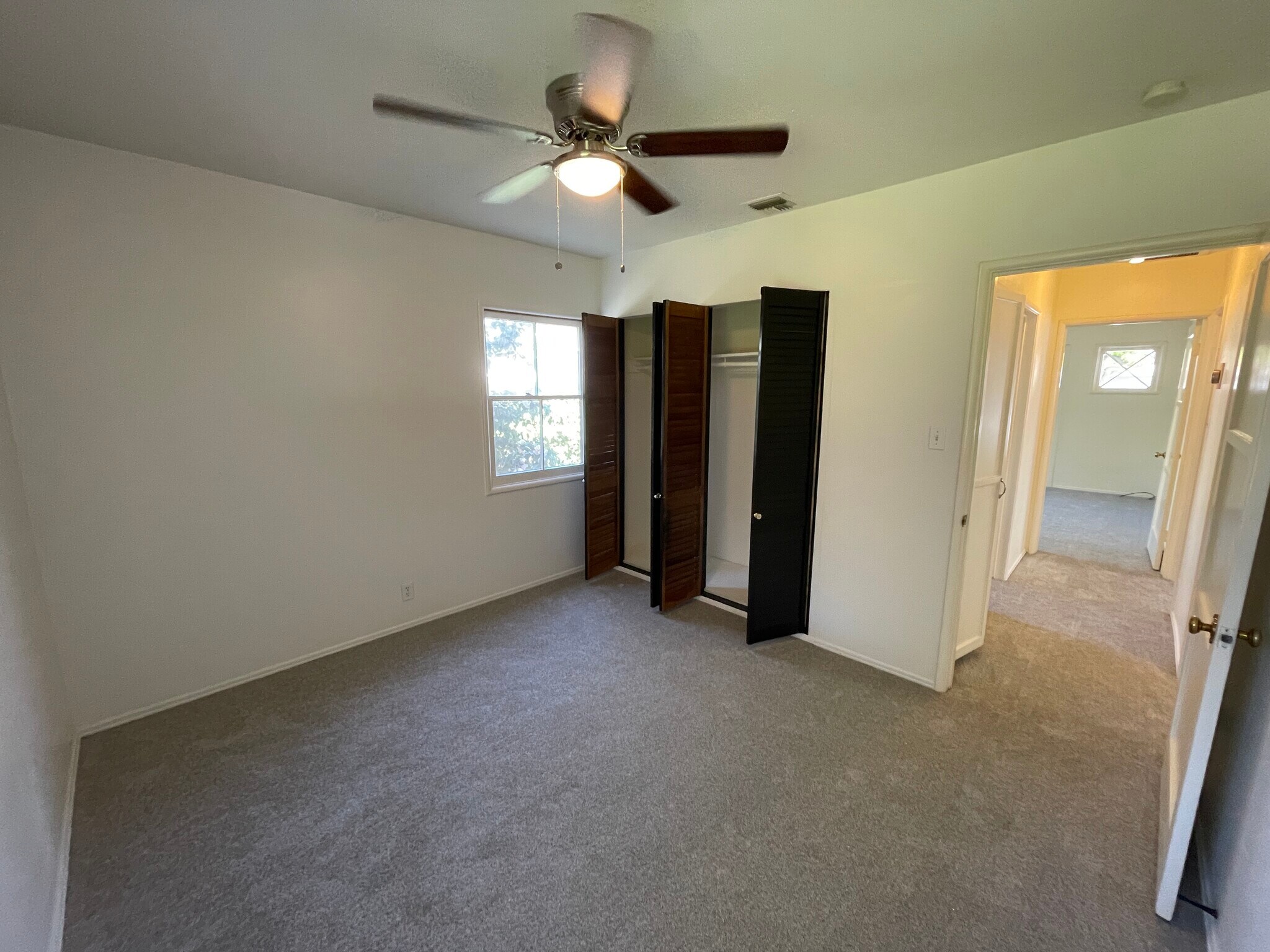 Building Photo - 6461 Gaviota Ave