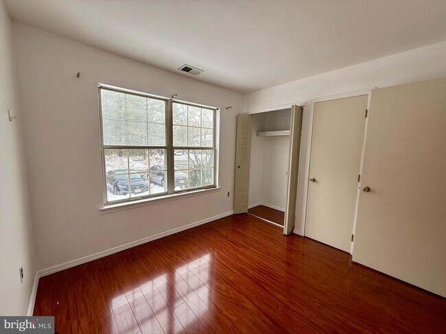 Building Photo - 14 Mimosa Ct