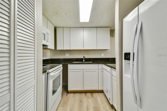 Building Photo - 726 Haven Pl