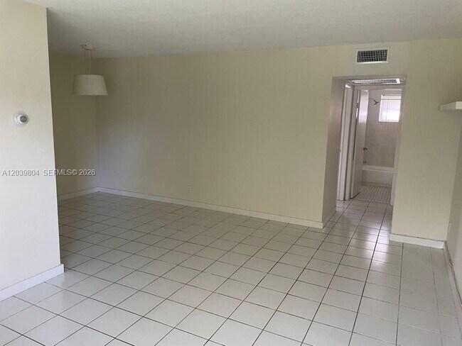 Building Photo - 1450 Atlantic Shores Blvd
