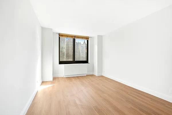 Building Photo - 200 Rector Pl