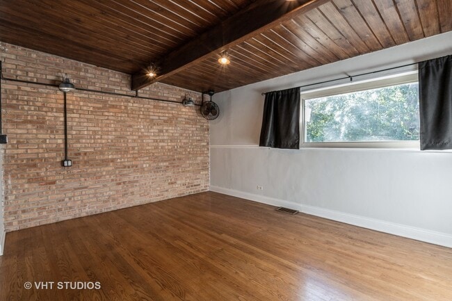 Building Photo - 1163 Waukegan Rd
