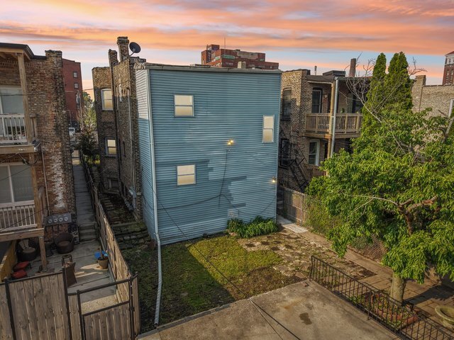 Building Photo - 3220 W Polk St