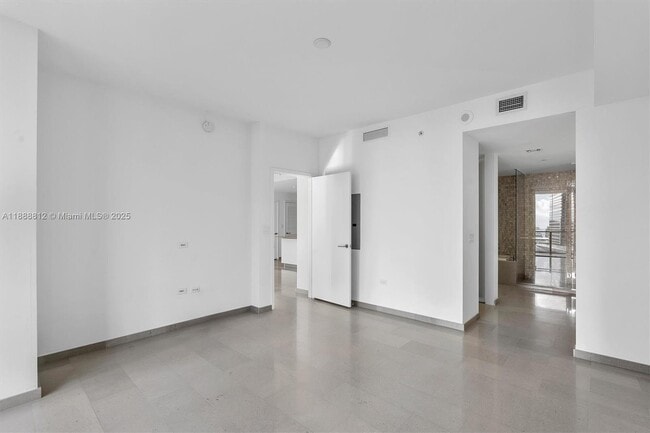 Building Photo - 88 SW 7th St