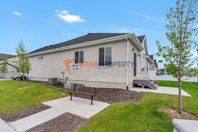 Building Photo - 7632 S Waverly Hls Ln