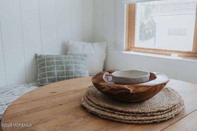 Building Photo - 35 12th Ave