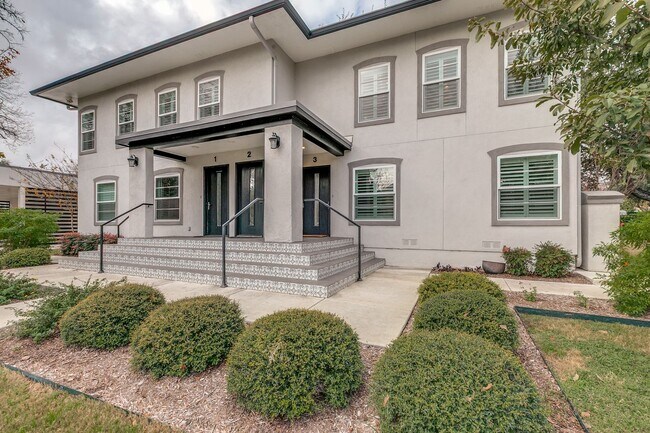 Building Photo - FURNISHED 3-BEDROOM APARTMENT IN OLMOS PARK