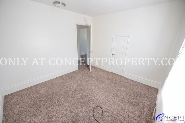 Building Photo - 5000 S Jones Ct