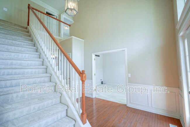Building Photo - 11919 Cabri Ln