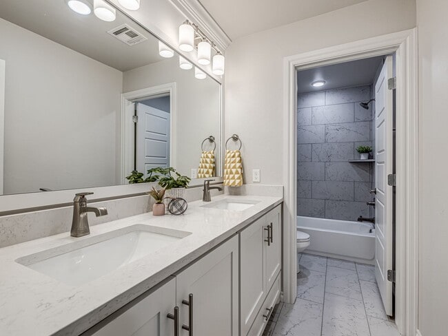 Building Photo - Pool + Deer Creek Schools + 4 bedrooms + 3 car garage + Bonus Room