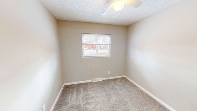 Building Photo - 769 Kettering Rd