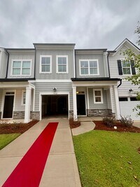 Building Photo - Beautiful, New Construction Townhouse in Griffith Lakes