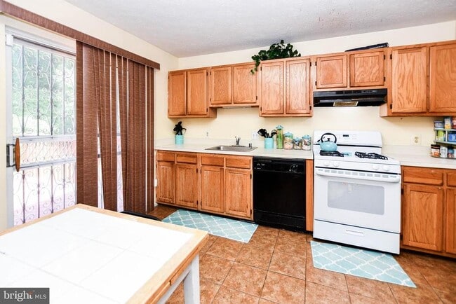 Building Photo - 1600 Ora Lea Ln