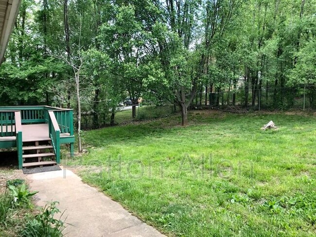 Building Photo - 74 Buffalo St