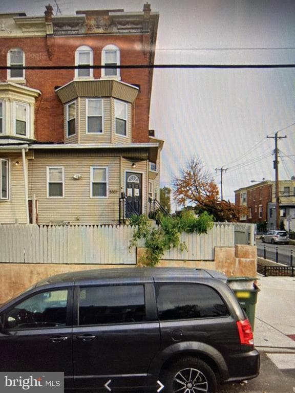 Building Photo - 5301 Catharine St