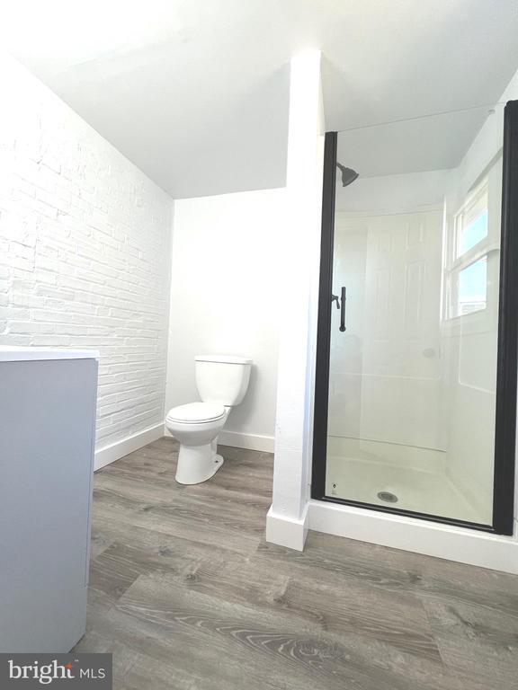 Building Photo - 405 N 2nd St