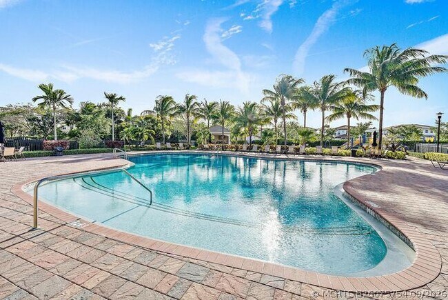 Building Photo - 102 Crab Cay Way