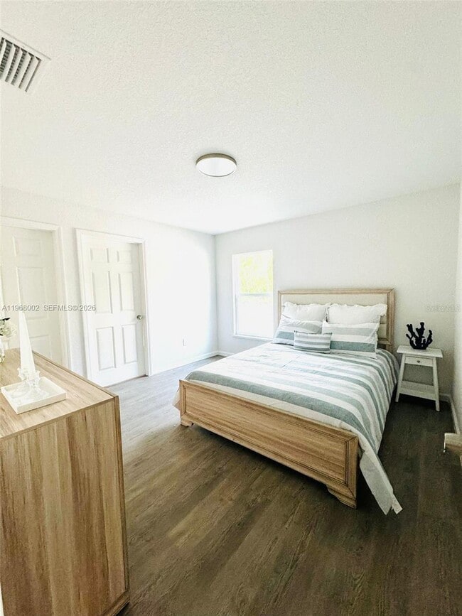 Building Photo - 13731 SW 89 Cir
