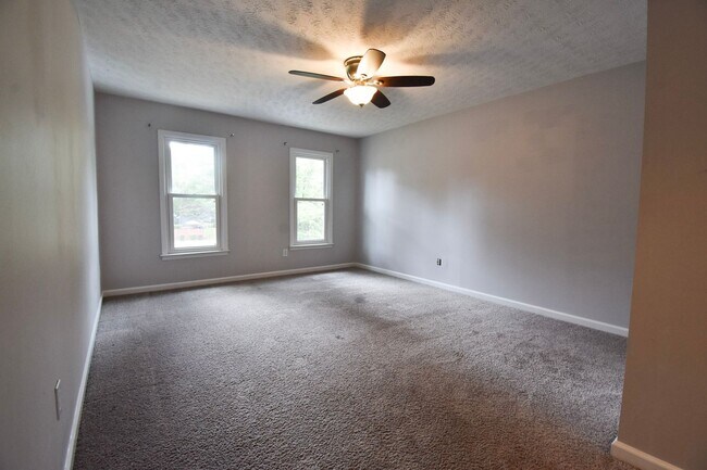 Building Photo - Coming Soon!! 3 Bedroom 2.5 Bathroom : Dogs Okay