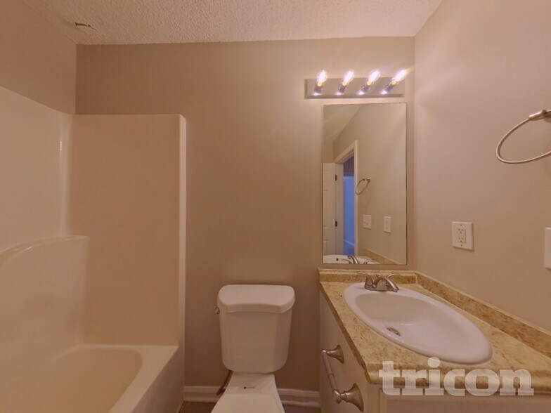 Building Photo - 11842 Registry Blvd