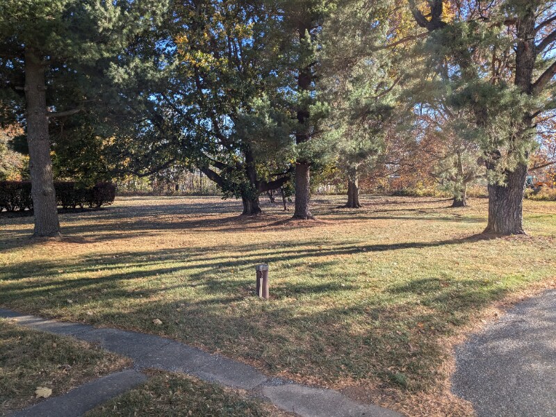 Building Photo - 2274 S Market St