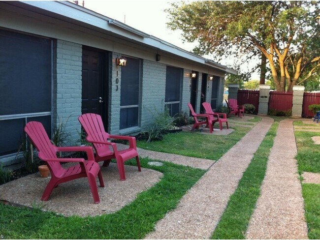 Primary Photo - Fully Remodeled unit