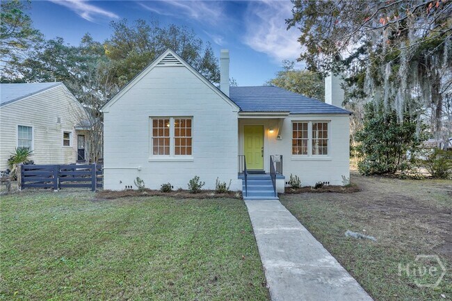 Primary Photo - 19 Palm Ave