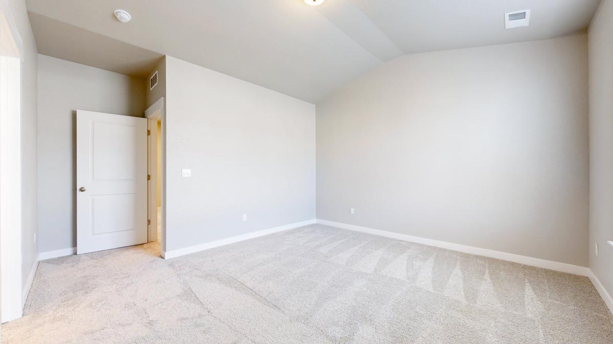 Room # 3 - 3462 Kettle Creek Dr
