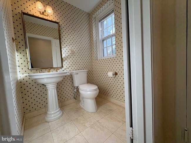 Building Photo - 3620 38th St NW