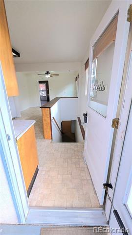 Building Photo - 916 Custer Ave