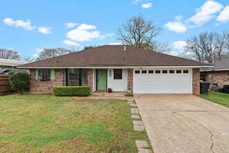 Building Photo - 5303 Susanna Dr