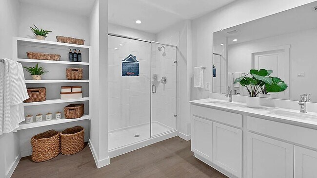 Building Photo - 7943 Cavour Dr