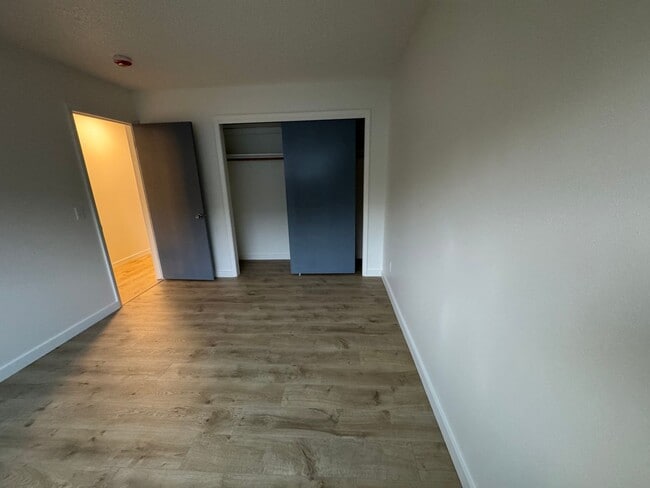 Building Photo - FULLY GUTTED & RENOVATED 5-Bedroom Home in...