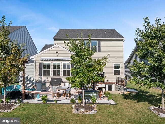 Building Photo - 124 Emperor Dr