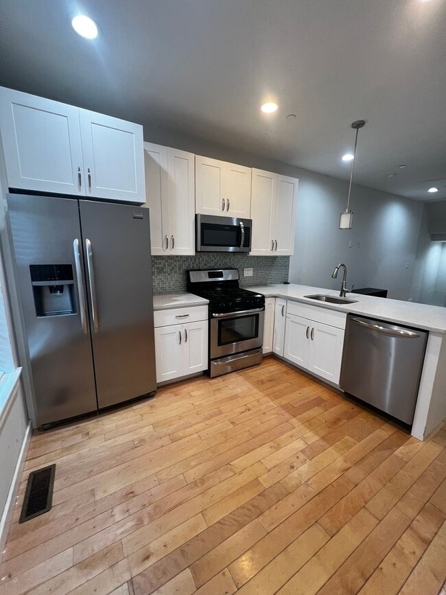 Building Photo - 3728 Brandywine St