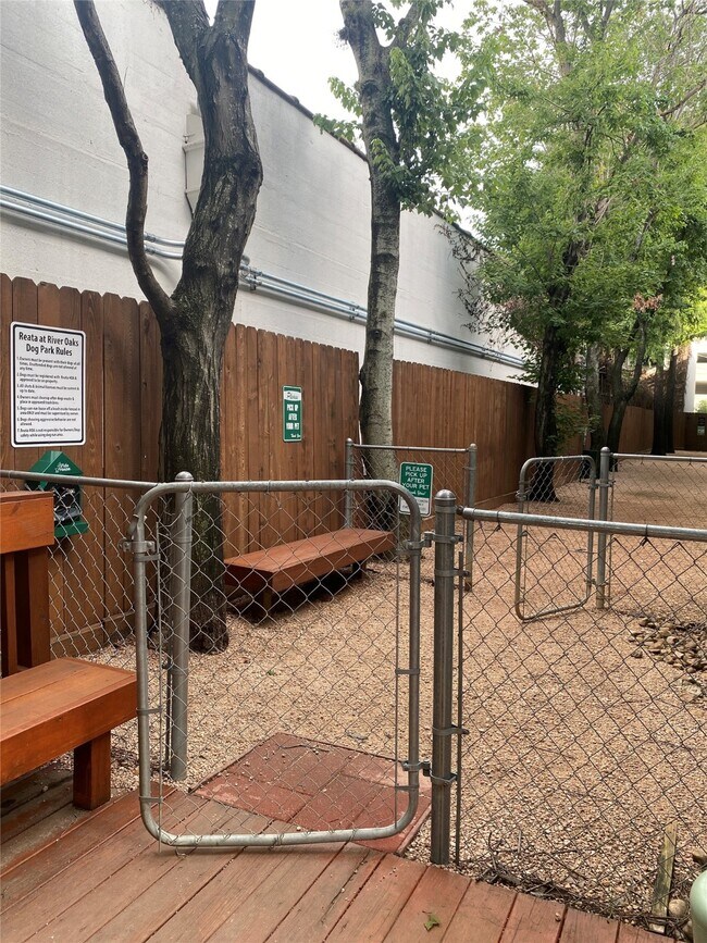 Building Photo - 3231 Allen Pkwy