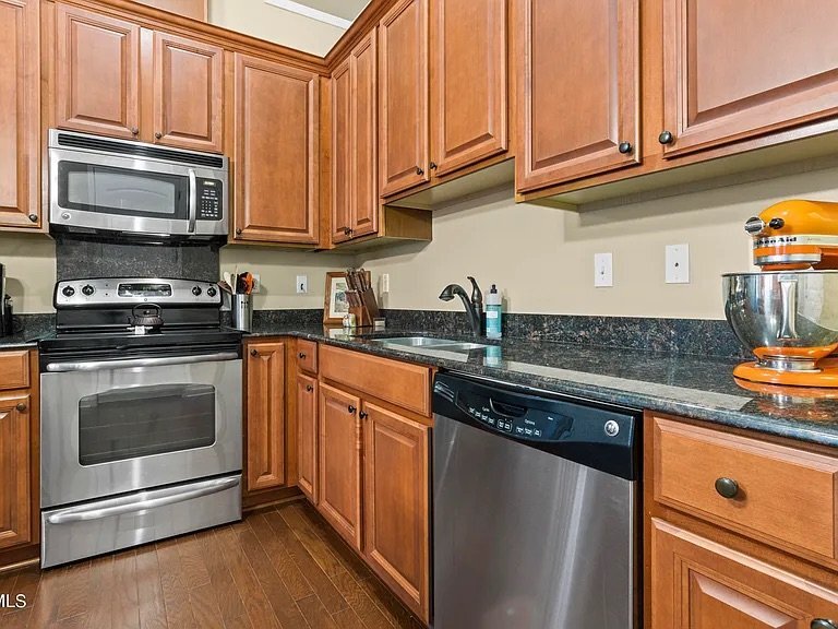 Building Photo - 17179 Palm Ridge Dr