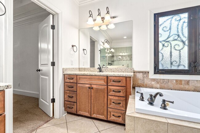 Building Photo - 1101 Blackman Cir