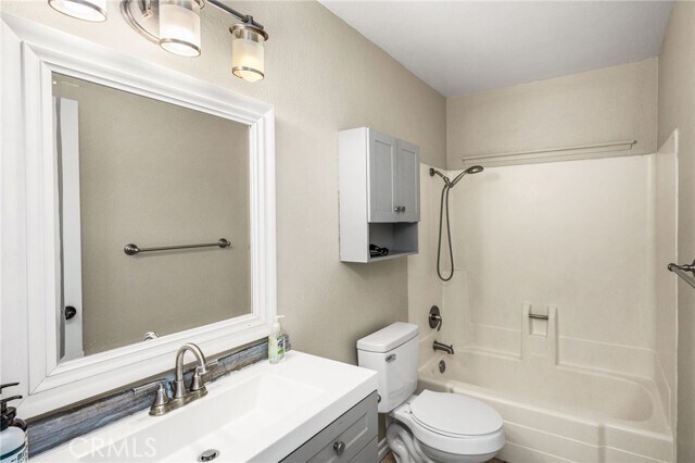 Building Photo - 1129 Iris Cir