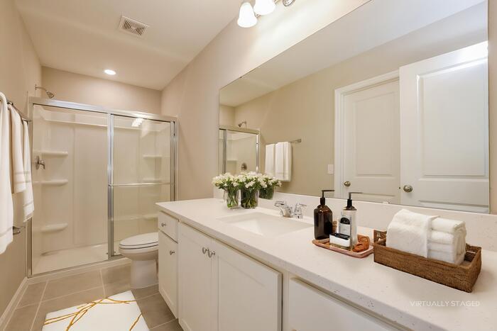 Building Photo - 2660 Island Walk Dr