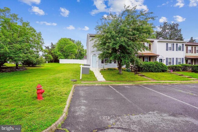 Primary Photo - 5200 Sweet Gum Terrace