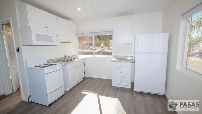 Building Photo - Newly remodeled ADU in a great neighborhood!